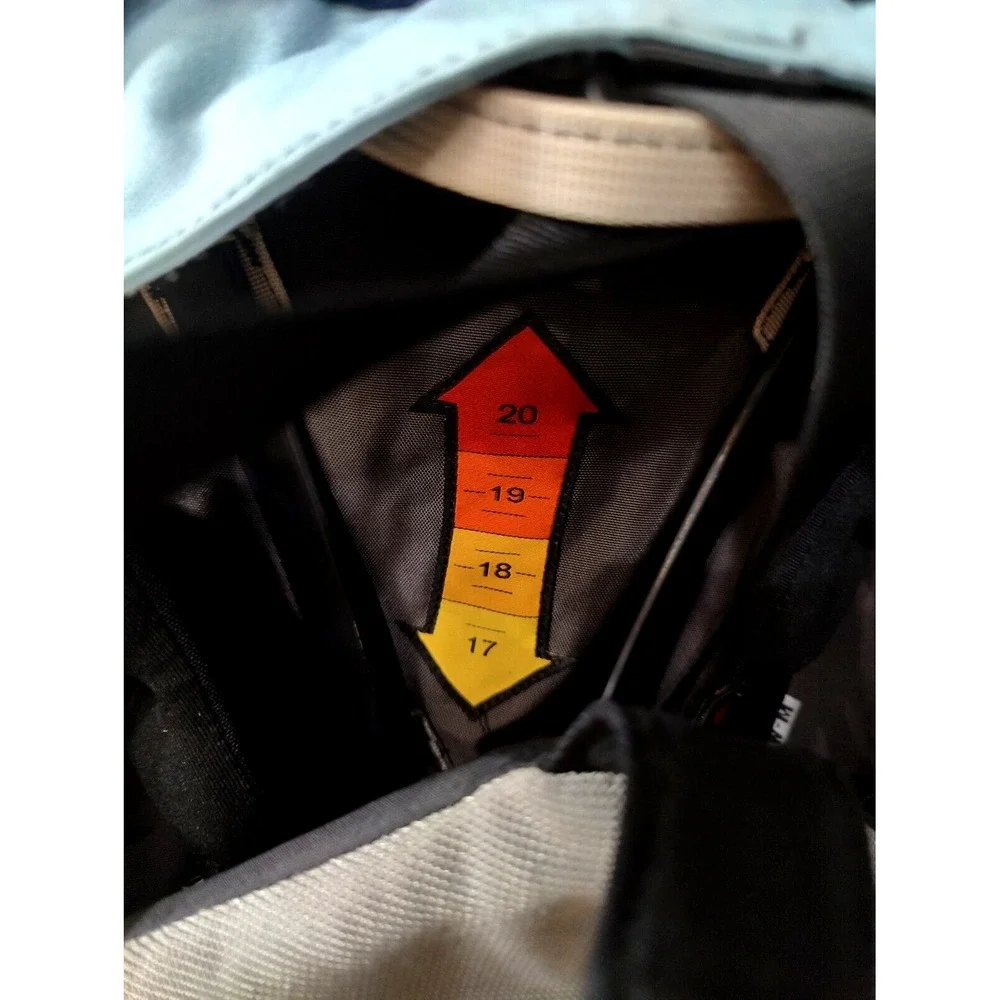 The North Face‎ W'Badlands 65 Backpack With Rainfly And Padded Shoulders W-M